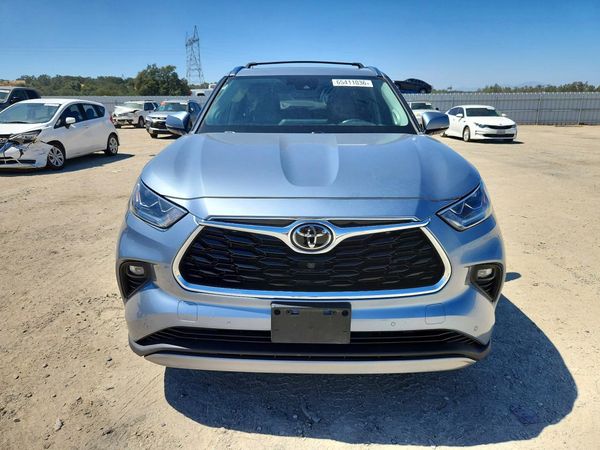 2022 TOYOTA HIGHLANDER