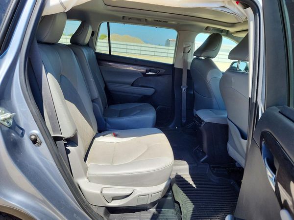 2022 TOYOTA HIGHLANDER