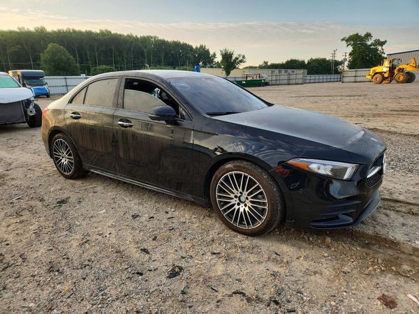 2022 MERCEDES-BENZ A