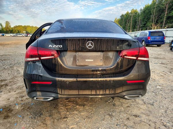 2022 MERCEDES-BENZ A