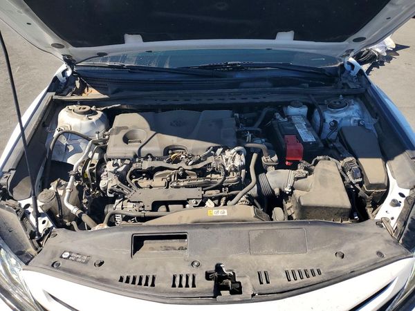 2021 TOYOTA CAMRY XSE — Engine bay