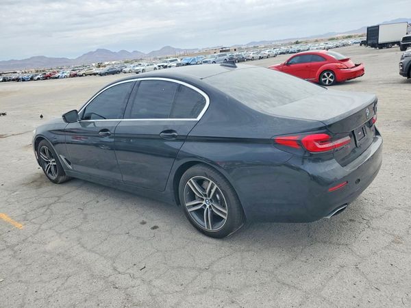 2022 BMW 530
