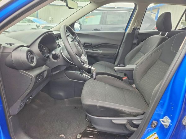 2021 NISSAN KICKS S