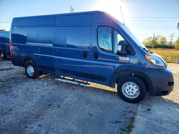 2021 RAM PROMASTER 3500 — Passenger 3/4