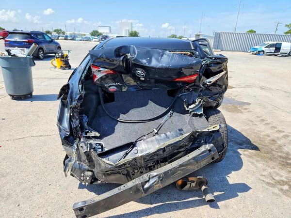 2019 TOYOTA COROLLA