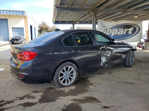 2016 BMW 320