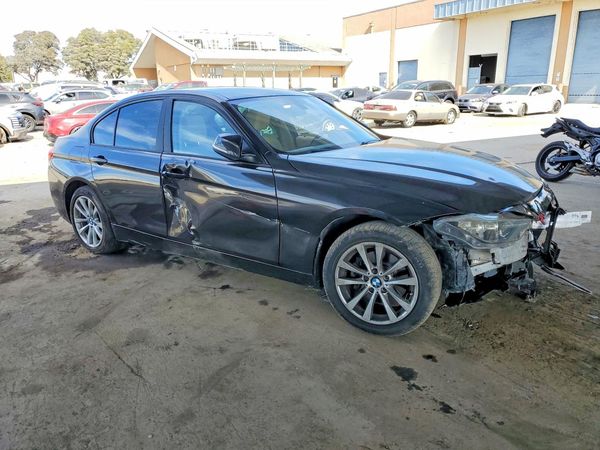 2016 BMW 320