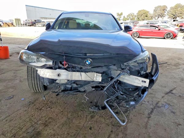 2016 BMW 320