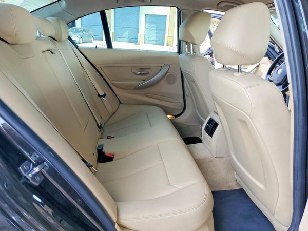 2016 BMW 320