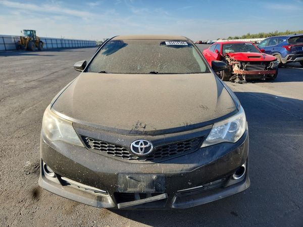 2014 TOYOTA CAMRY