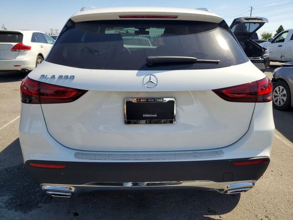 2022 MERCEDES-BENZ GLA GLA250