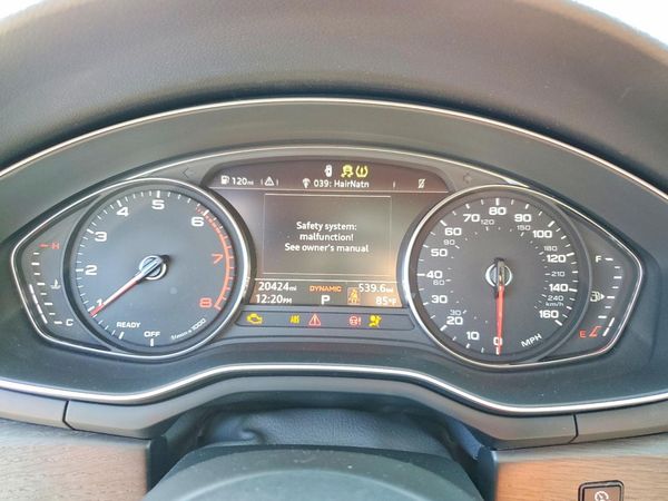 2019 AUDI A4 quattro Premium