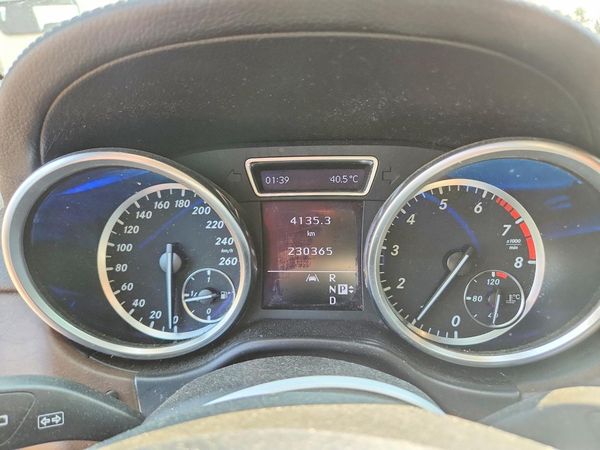 2012 MERCEDES-BENZ ML ML550 4-MATIC