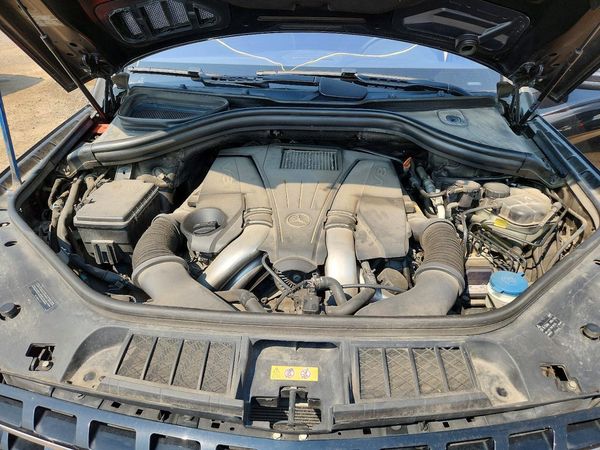 2012 MERCEDES-BENZ ML ML550 4-MATIC