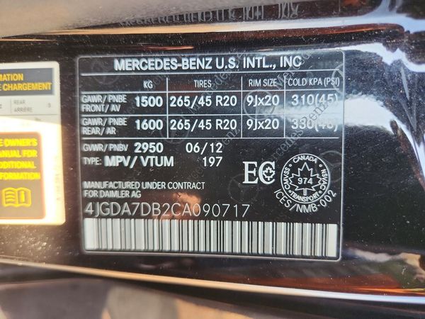 2012 MERCEDES-BENZ ML ML550 4-MATIC