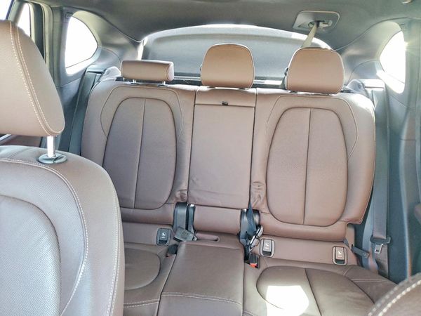 2021 BMW X1 sDrive28i