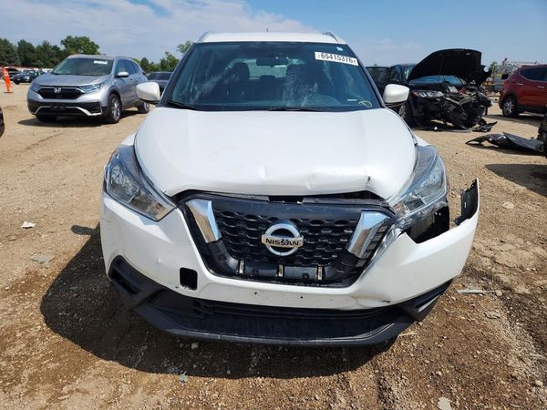2019 NISSAN KICKS
