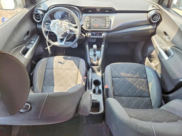 2019 NISSAN KICKS