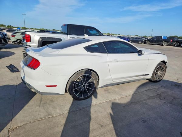 2022 FORD MUSTANG