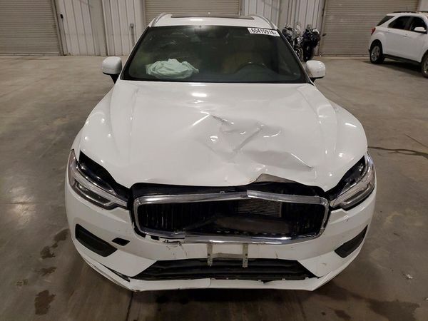 2020 VOLVO XC60