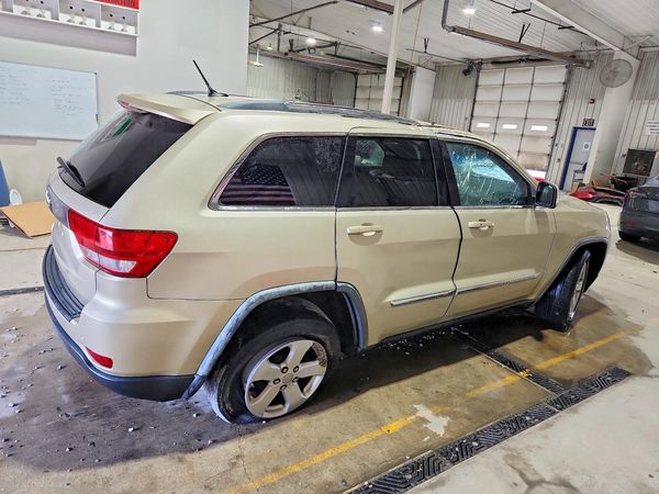 2012 JEEP CHEROKEE Laredo