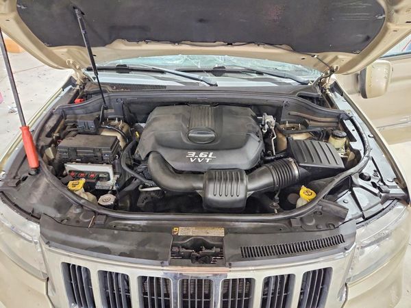 2012 JEEP CHEROKEE Laredo