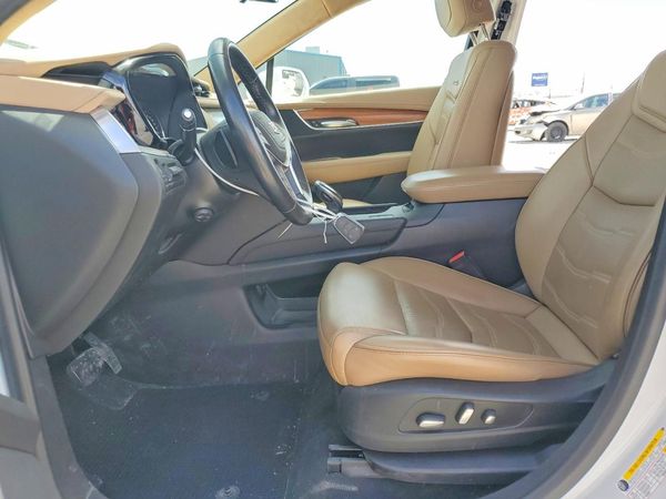 2019 CADILLAC XT5 Platinum