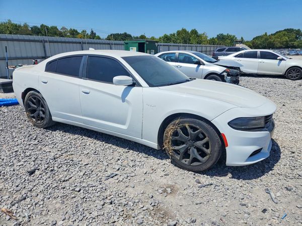 2015 DODGE CHARGER R/T