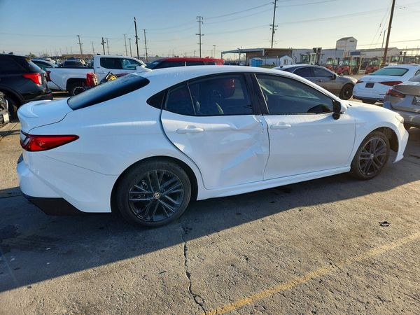 2025 TOYOTA CAMRY