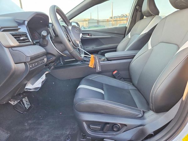 2025 TOYOTA CAMRY