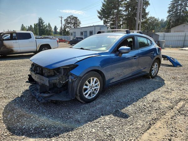 2017 MAZDA 3