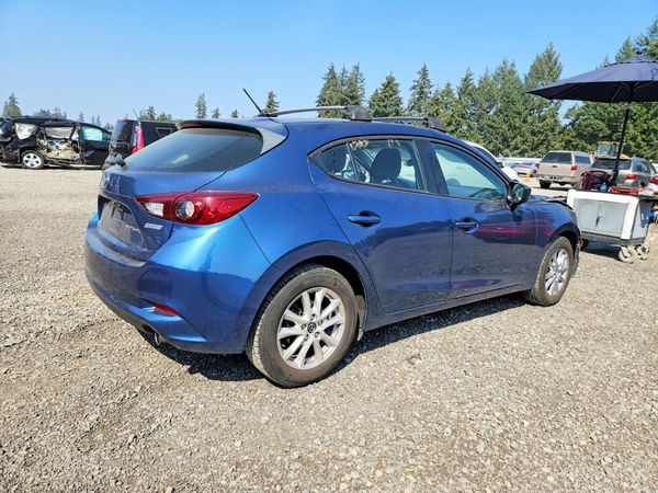 2017 MAZDA 3