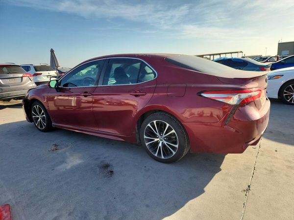 2018 TOYOTA CAMRY
