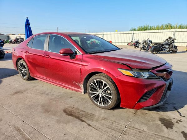 2018 TOYOTA CAMRY
