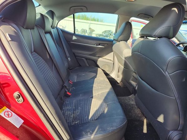 2018 TOYOTA CAMRY