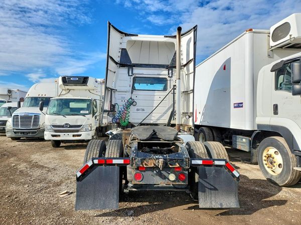 2016 VOLVO VNL