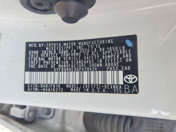 2016 TOYOTA COROLLA