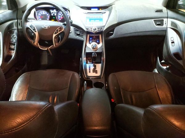 2012 HYUNDAI ELANTRA GLS(Middle grade)