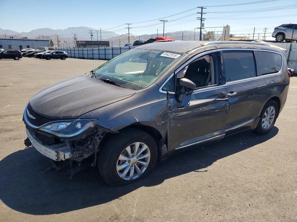 2018 CHRYSLER PACIFICA