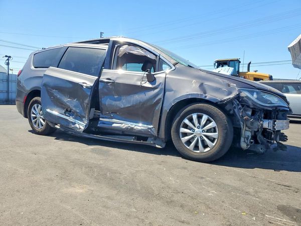 2018 CHRYSLER PACIFICA