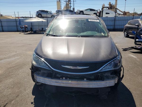 2018 CHRYSLER PACIFICA