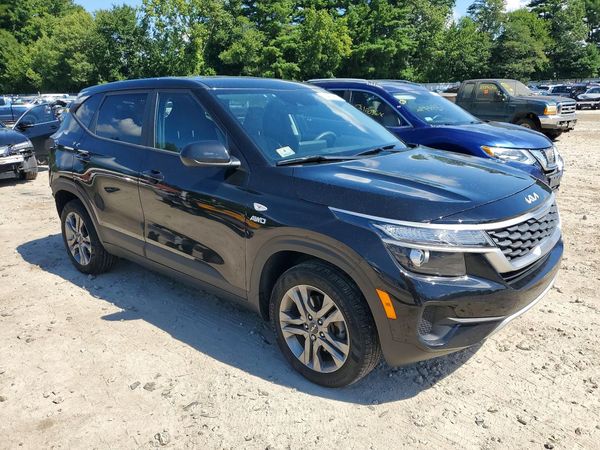 2023 KIA SELTOS LX