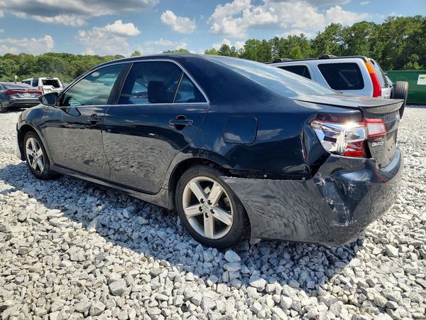 2014 TOYOTA CAMRY