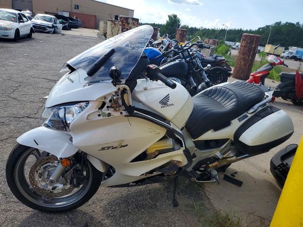 2017 HONDA ST CYCLE