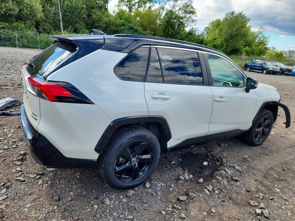 2021 TOYOTA RAV4 XSE HV