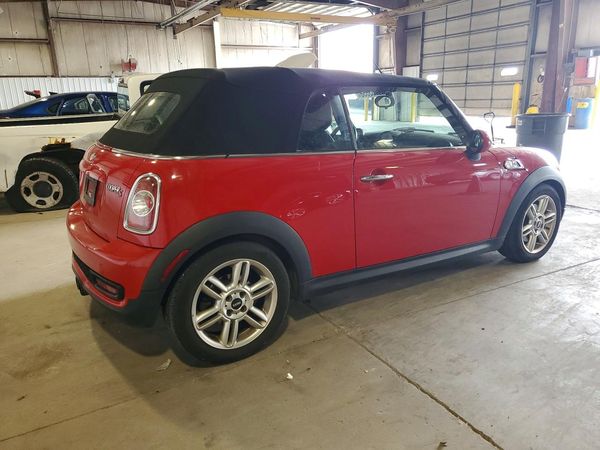 2014 MINI COOPER