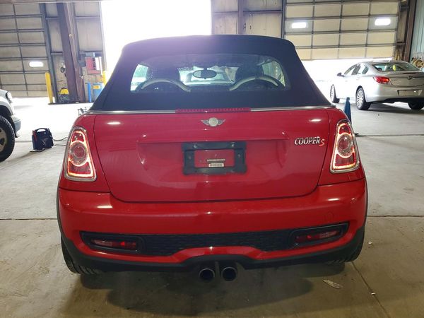2014 MINI COOPER
