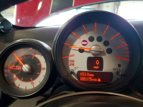 2014 MINI COOPER