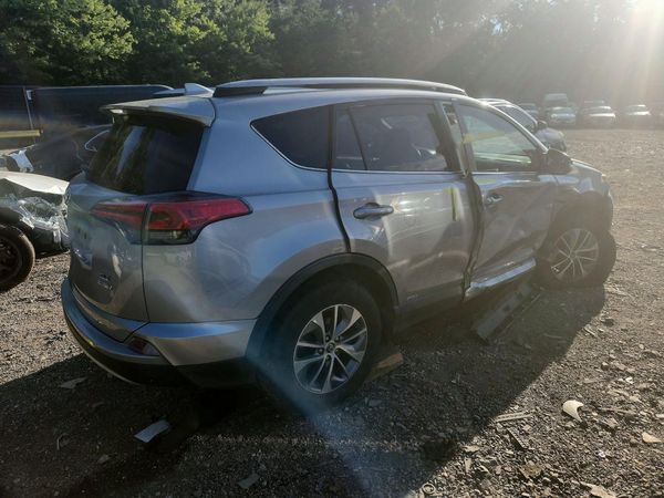 2018 TOYOTA RAV4 LE Plus/XLE