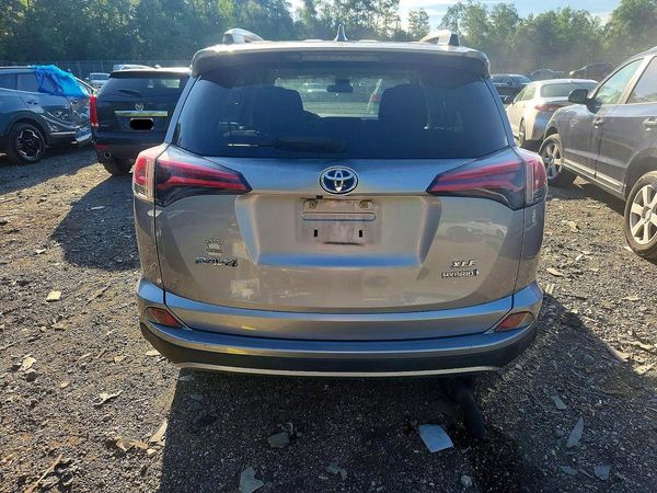 2018 TOYOTA RAV4 LE Plus/XLE
